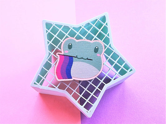 Bisexual Pride frog Wooden Pin